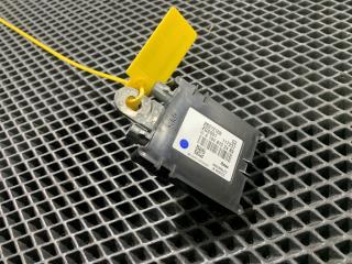 усилитель антенны Mercedes-Benz GL-Класс X164 [рестайлинг] 2010, 4.7 л., M 273.923, бензин, внедорожник 5 дв., A1648702489