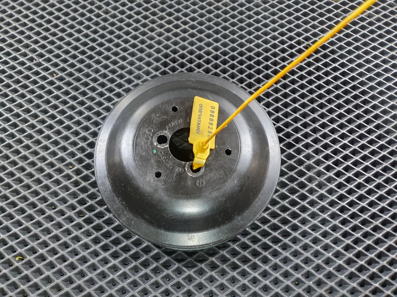 шкив помпы Audi Q7 4M 2016, 3.0 л., CREC, бензин, АКПП, внедорожник 5 дв., 06E121031D, 06E121031E, 06E121031D, 06E121031F, 06E121031A, 06E121031B - фото №1