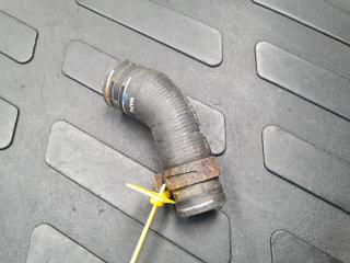 патрубок (трубопровод, шланг) Audi A8 D4/4H 2011, 4.2 л., CDRA, бензин, АКПП, седан, 079121057T