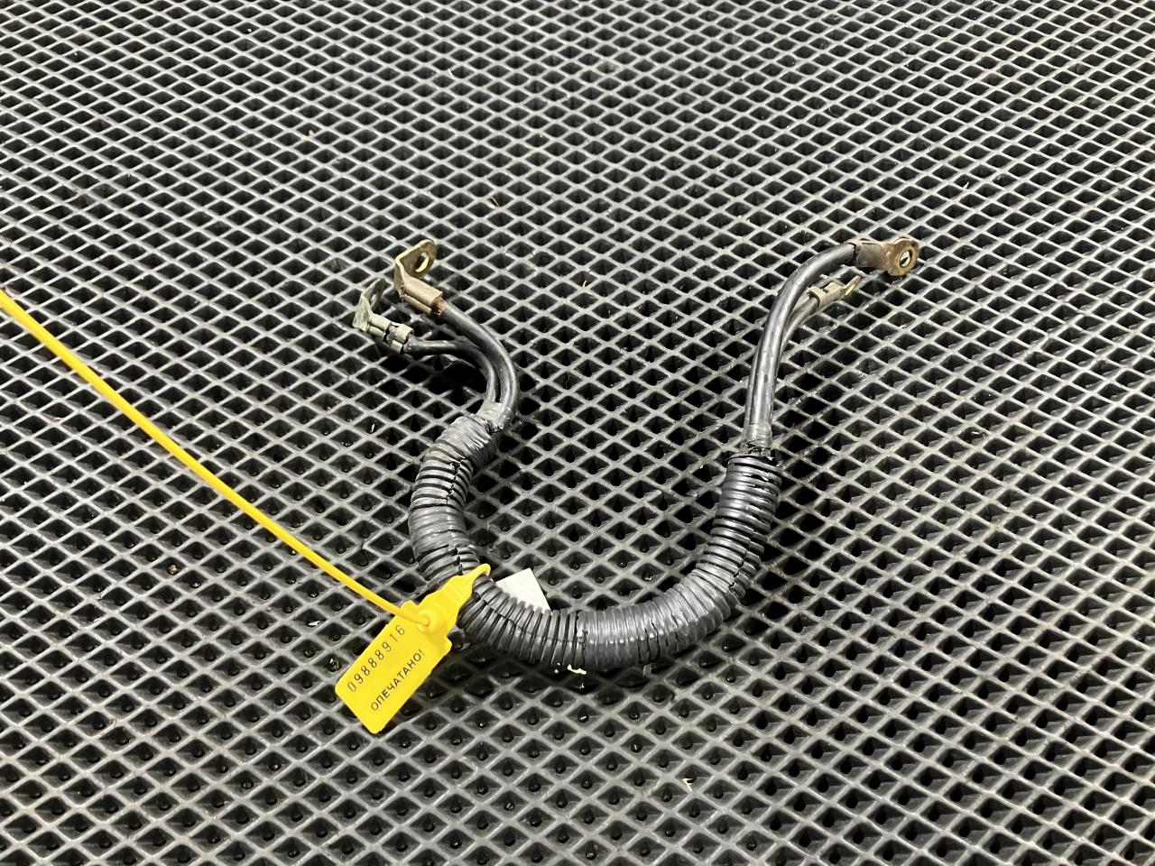 провод высоковольтный Infiniti FX35 2 поколение 2011, 5.0 л., VK50VE, бензин, АКПП, седан, 24083-1CA0A - фото №1