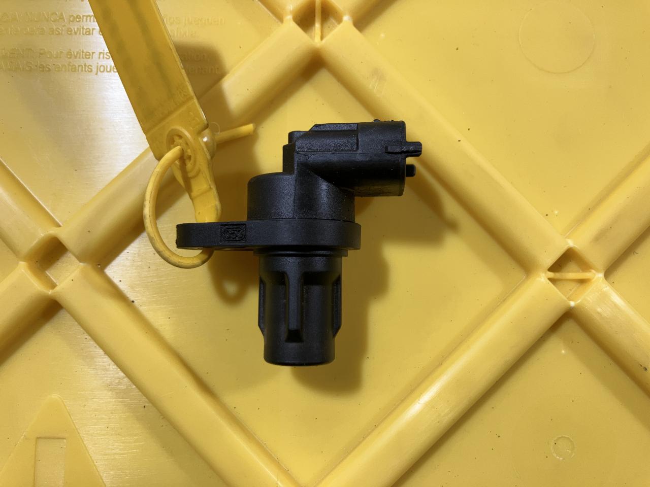 датчик распредвала Mercedes-Benz S-Класс W221 2008, 5.5 л., M 273.961, бензин, седан, A0041539628, A2729050043, 0232103050 - фото №1