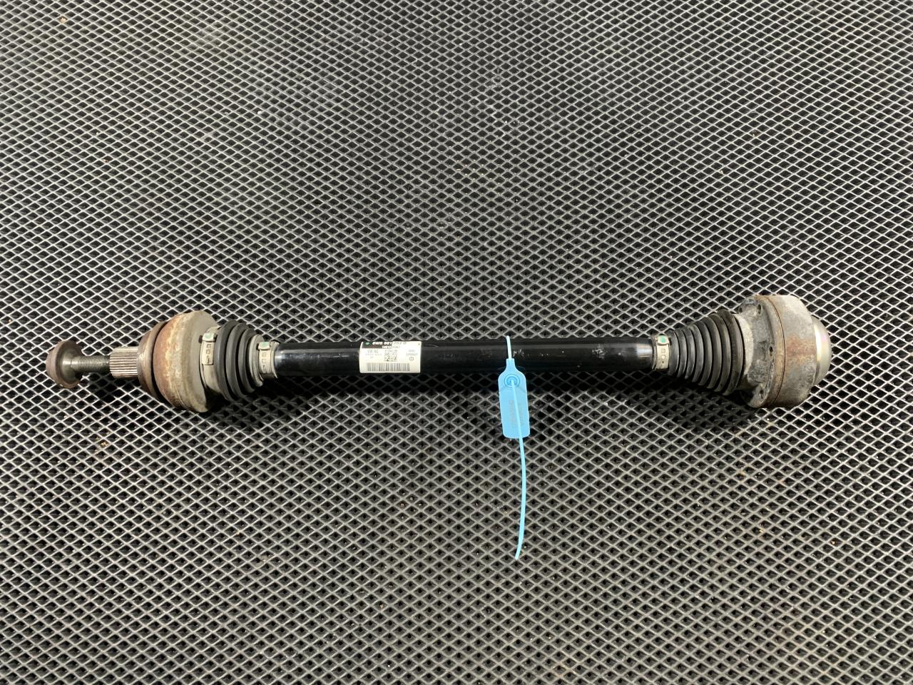 полуось задняя (приводной вал, ШРУС) Audi A5 F5 2017, 2.0 л., бензин, АКПП, лифтбэк, 8W0501203D - фото №1