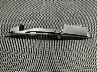 водосток капота левый Land Rover Discovery 5 поколение 2017, 5.0 л., 508PS, бензин, АКПП, внедорожник 5 дв., HY32-16N741-AF, LR101682