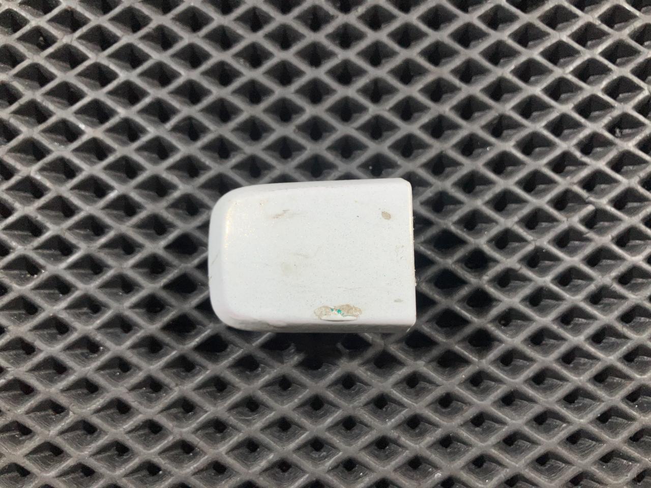 накладка на ручку задней Infiniti G 4 поколение 2008, 3.5 л., VQ35HR, бензин, АКПП, седан, 82646-JK01A - фото №1