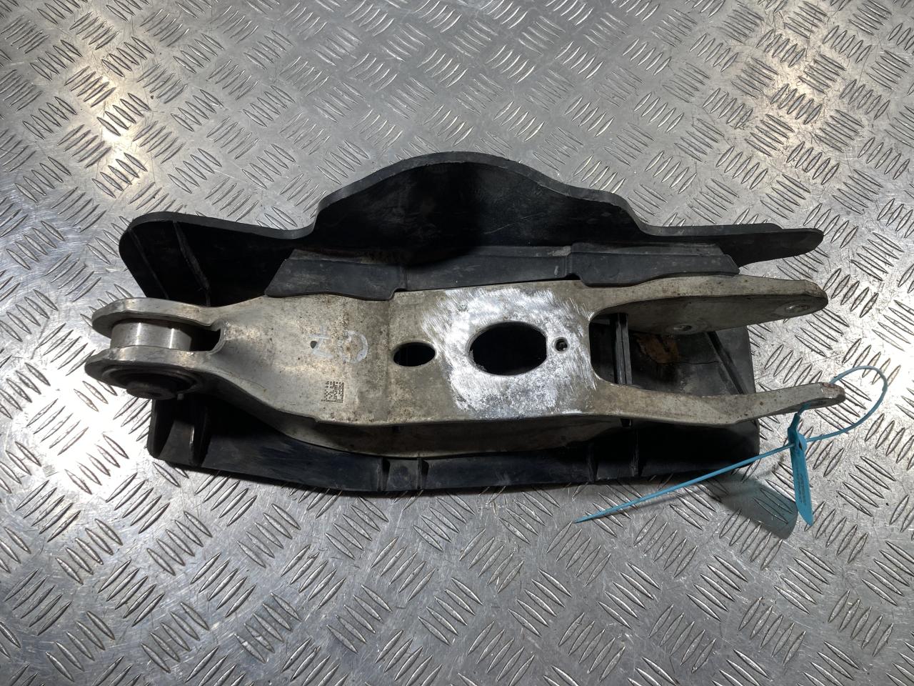 рычаг задний нижний Audi Q7 4M 2015, 3.0 л., CREC, бензин, АКПП, внедорожник 5 дв., 4M0505311H - фото №1