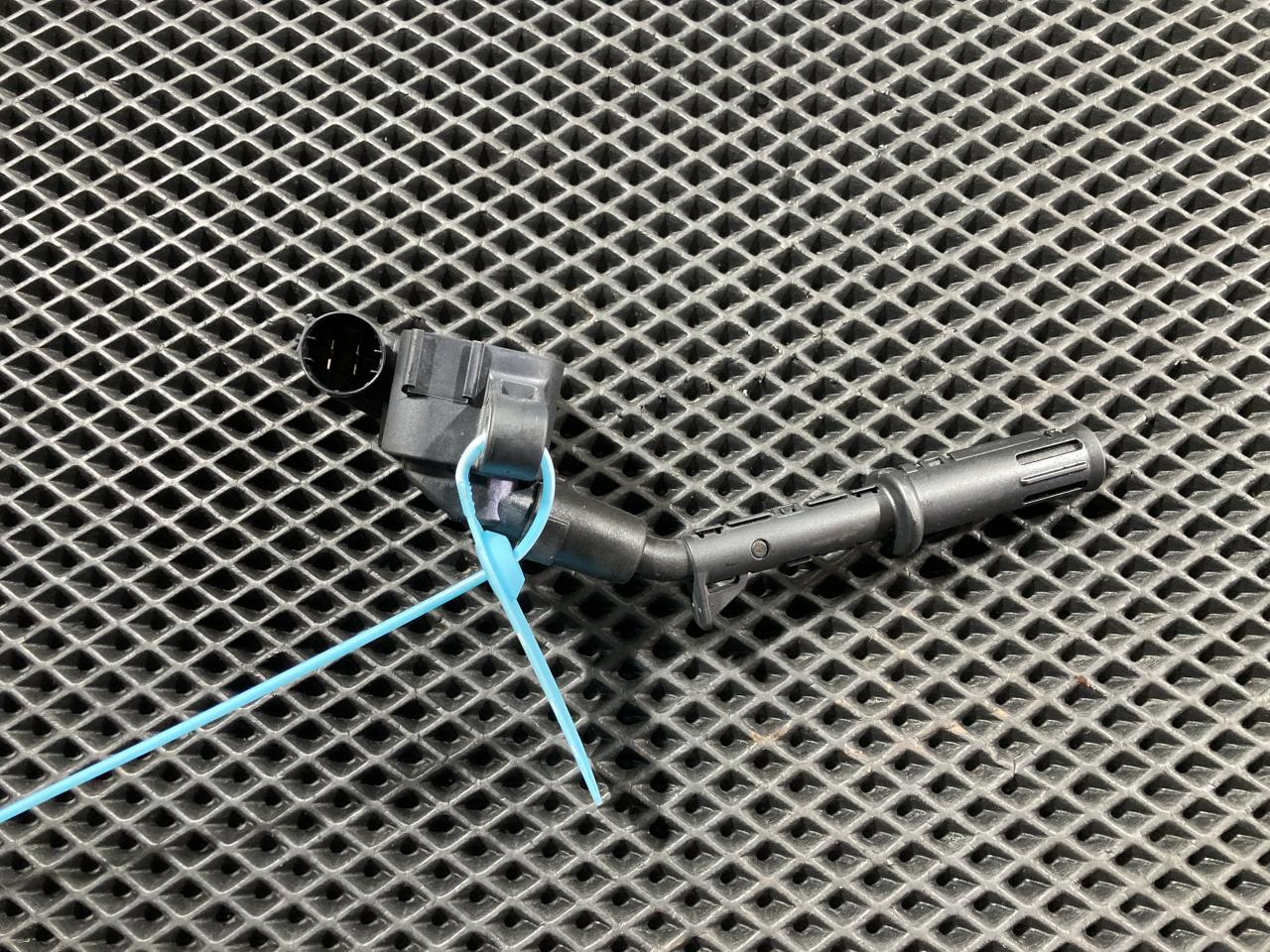 катушка зажигания Mercedes-Benz GL-Класс X166 2013, 4.7 л., M 278.928, бензин, АКПП, внедорожник 5 дв., A2769060260, 0221604034 - фото №1