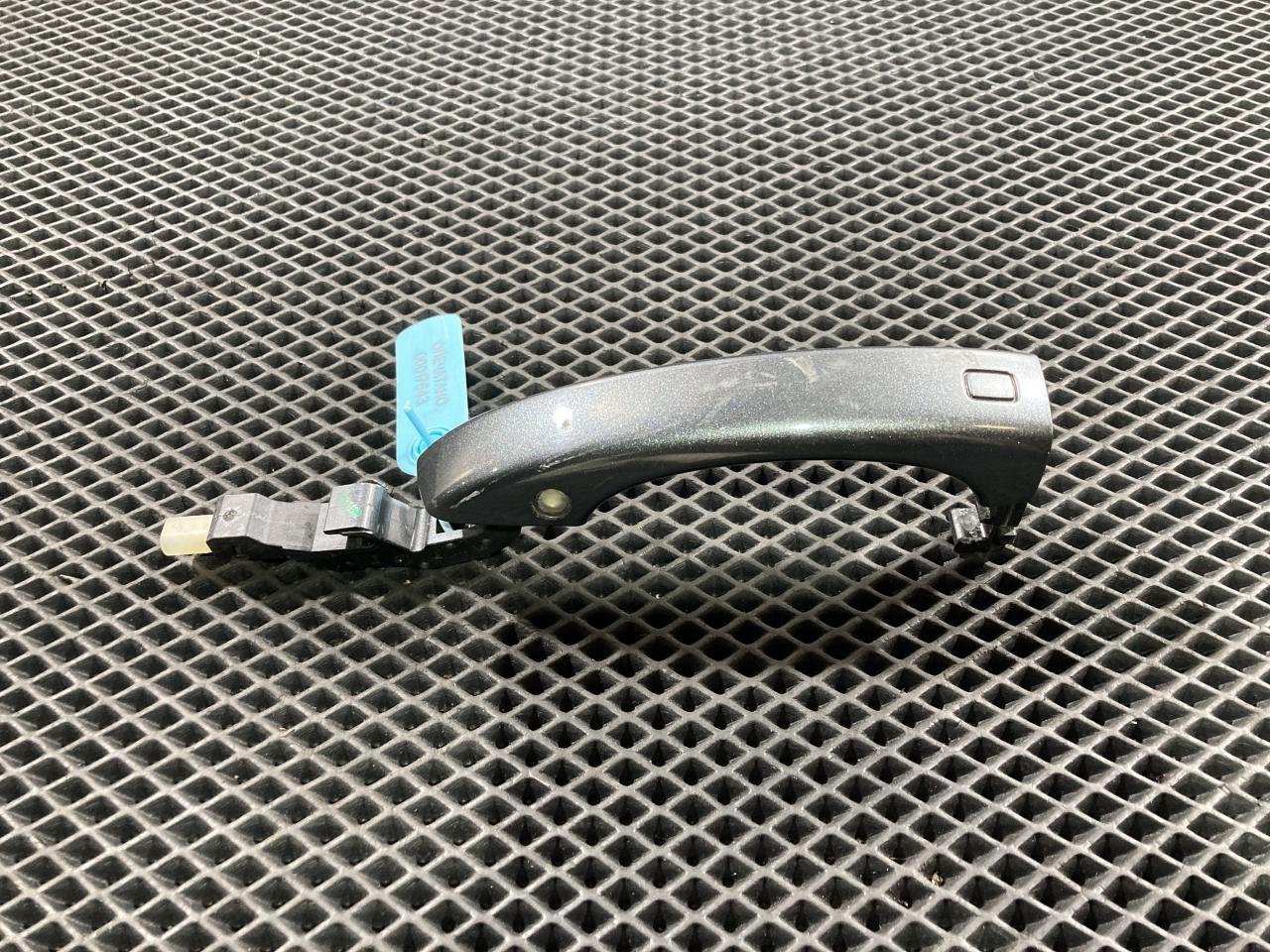 ручка наружная Audi A6 4G/C7 2012, 4.2 л., CDRA, бензин, АКПП, седан, 4H0837205B - фото №1