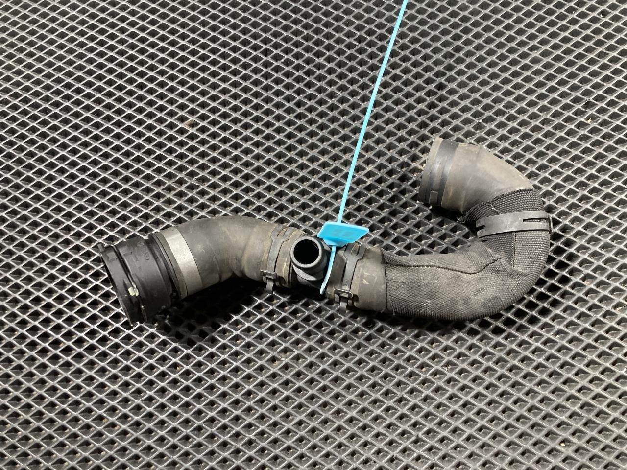 патрубок (трубопровод, шланг) Audi A8 D4/4H 2012, 4.2 л., CDRA, бензин, седан, 4H0121055AA, 4H0122293G - фото №1