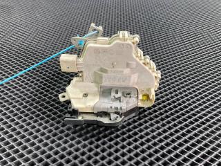 замок двери передней левой Audi A8 D4/4H 2012, 3.2 л., CALB, бензин, хетчбэк 5 дв., 8J1837015D