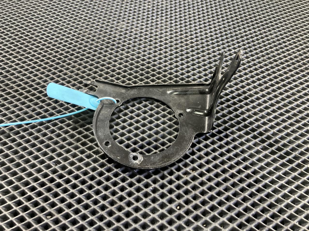 кронштейн (крепление) Audi A7 4G 2013, 3.0 л., CGWD, бензин, АКПП, хетчбэк 5 дв., 4G0906617A - фото №1