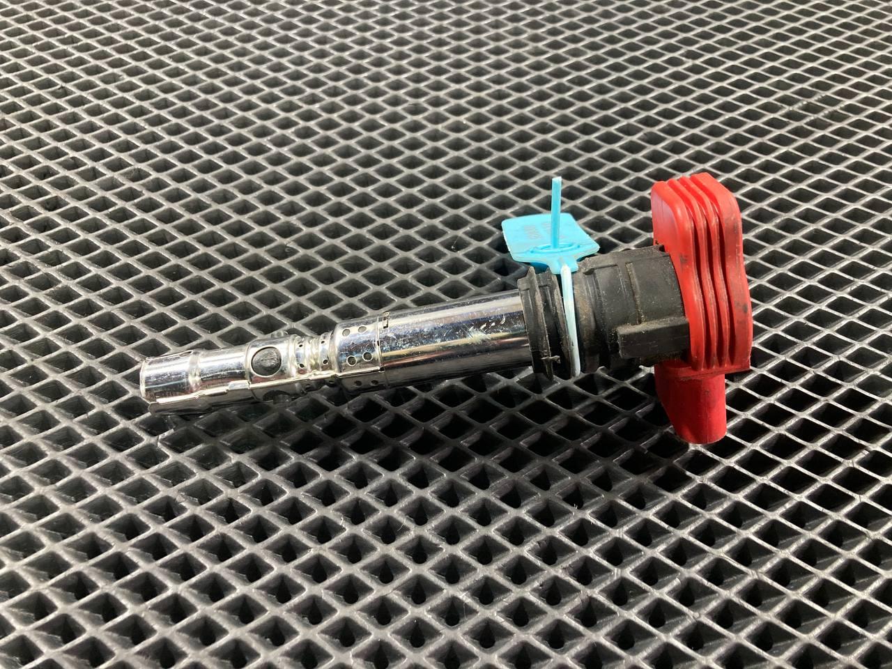 катушка зажигания Audi A6 4F/C6 2005, 3.0 л., BBJ, бензин, АКПП, седан, 5DA193175-701 - фото №1