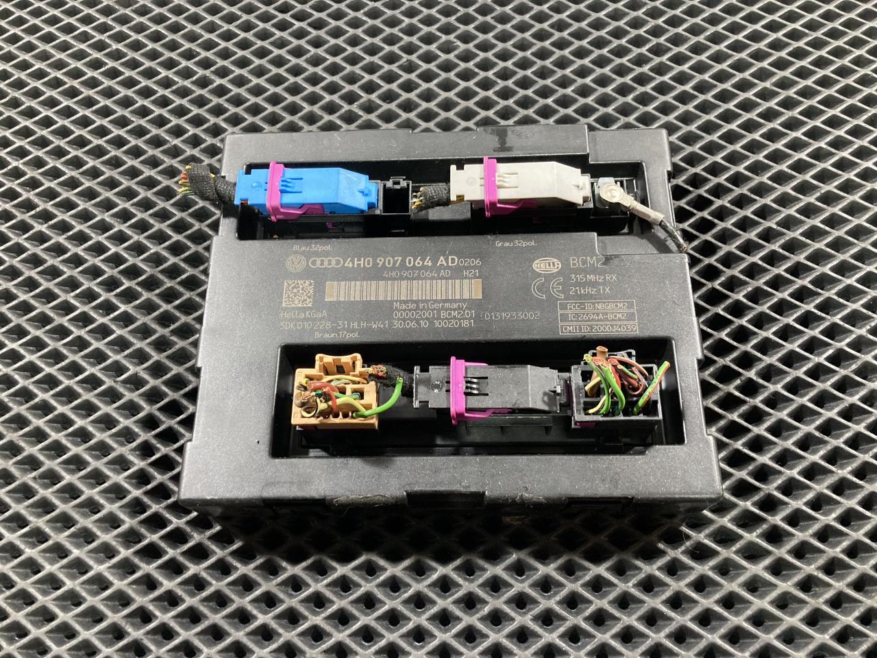 блок комфорта Audi A8 D4/4H 2010, 4.2 л., CDRA, бензин, АКПП, седан, 4H0907064AD - фото №1