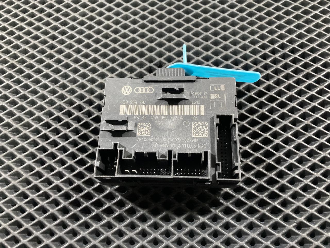 модуль управления двери Audi A7 4G 2012, 3.0 л., CGWB, бензин, АКПП, хетчбэк 5 дв., 4G8959792C - фото №1