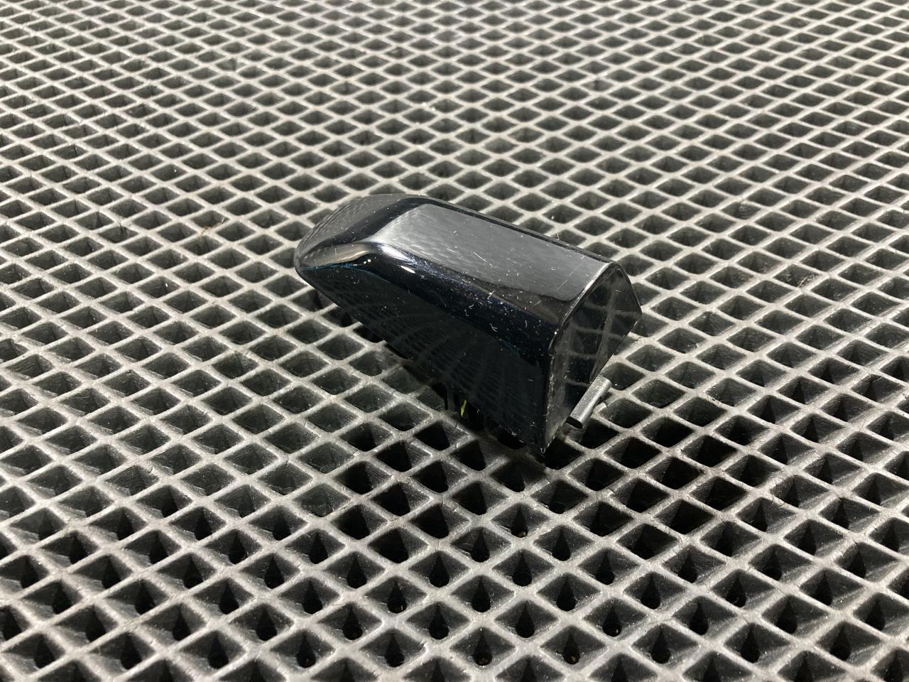 ручка наружная Land Rover Range Rover 4 поколение 2016, 5.0 л., бензин, внедорожник 5 дв., BJ32224A44 - фото №1