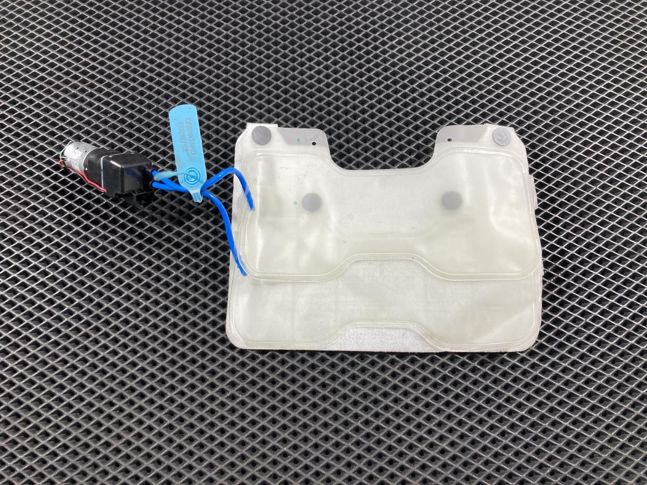 моторчик регулировки сиденья Jaguar XE 1 поколение 2016, 2.0 л., бензин, седан, GX73611F51AA, T4N3606 - фото №1