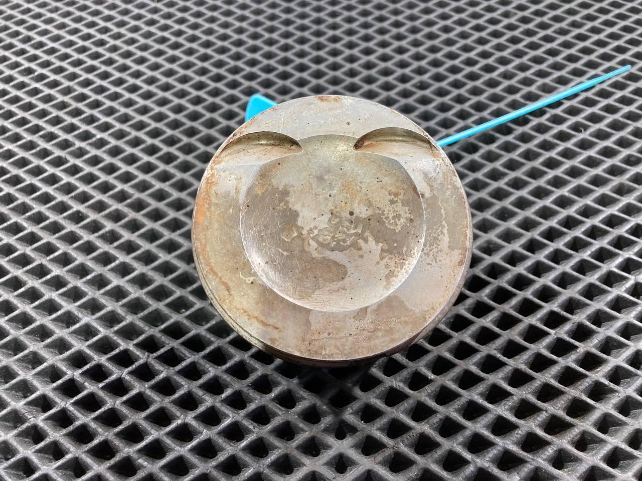 поршень Audi A4 B9 2019, 2.0 л., DDWA, бензин, АКПП, седан, 06K107065BM - фото №1