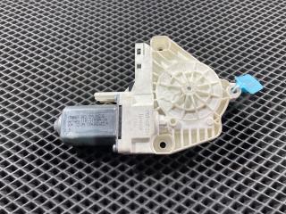 моторчик стеклоподъемника передний правый Audi A8 D4/4H 2012, 4.2 л., CDRA, бензин, седан, 8K0959802B