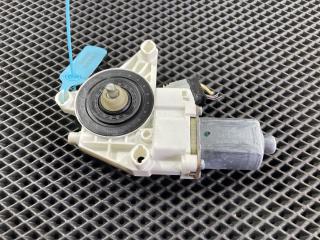 моторчик стеклоподъемника передний правый Mercedes-Benz GL-Класс X166 2014, 4.7 л., M 278.928, бензин, АКПП, внедорожник 5 дв., A1669060201, 0130822754