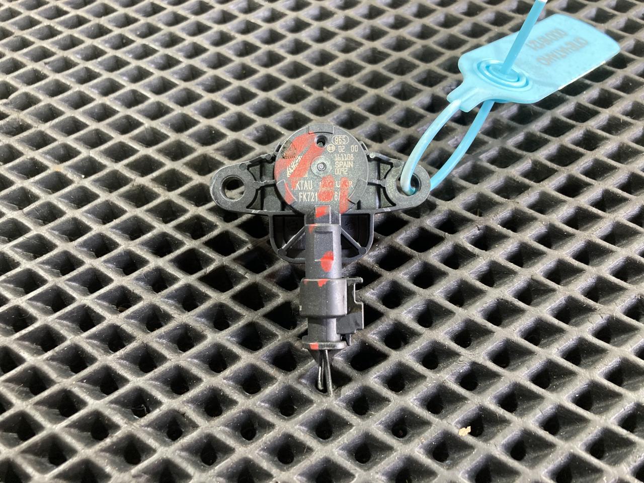 датчик AirBag Jaguar XE 1 поколение 2016, 3.0 л., бензин, АКПП, седан, FK7214C676AA, T2H2803, LR059793 - фото №1