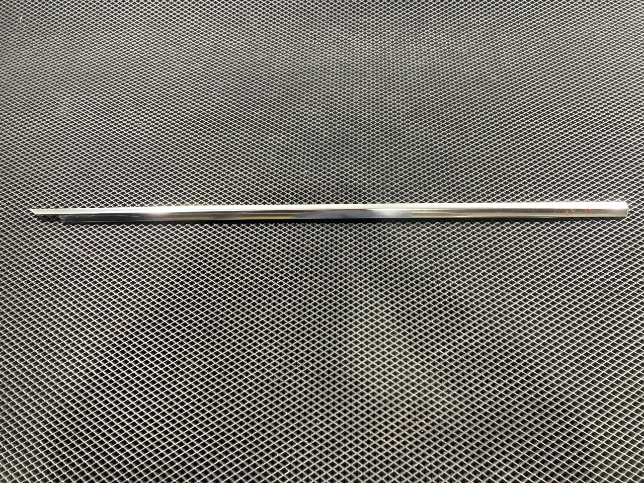 молдинг двери передней правой Jaguar XJ 4 поколение 2010, 5.0 л., 508PN, бензин, АКПП, седан, AW93F21452AH - фото №1