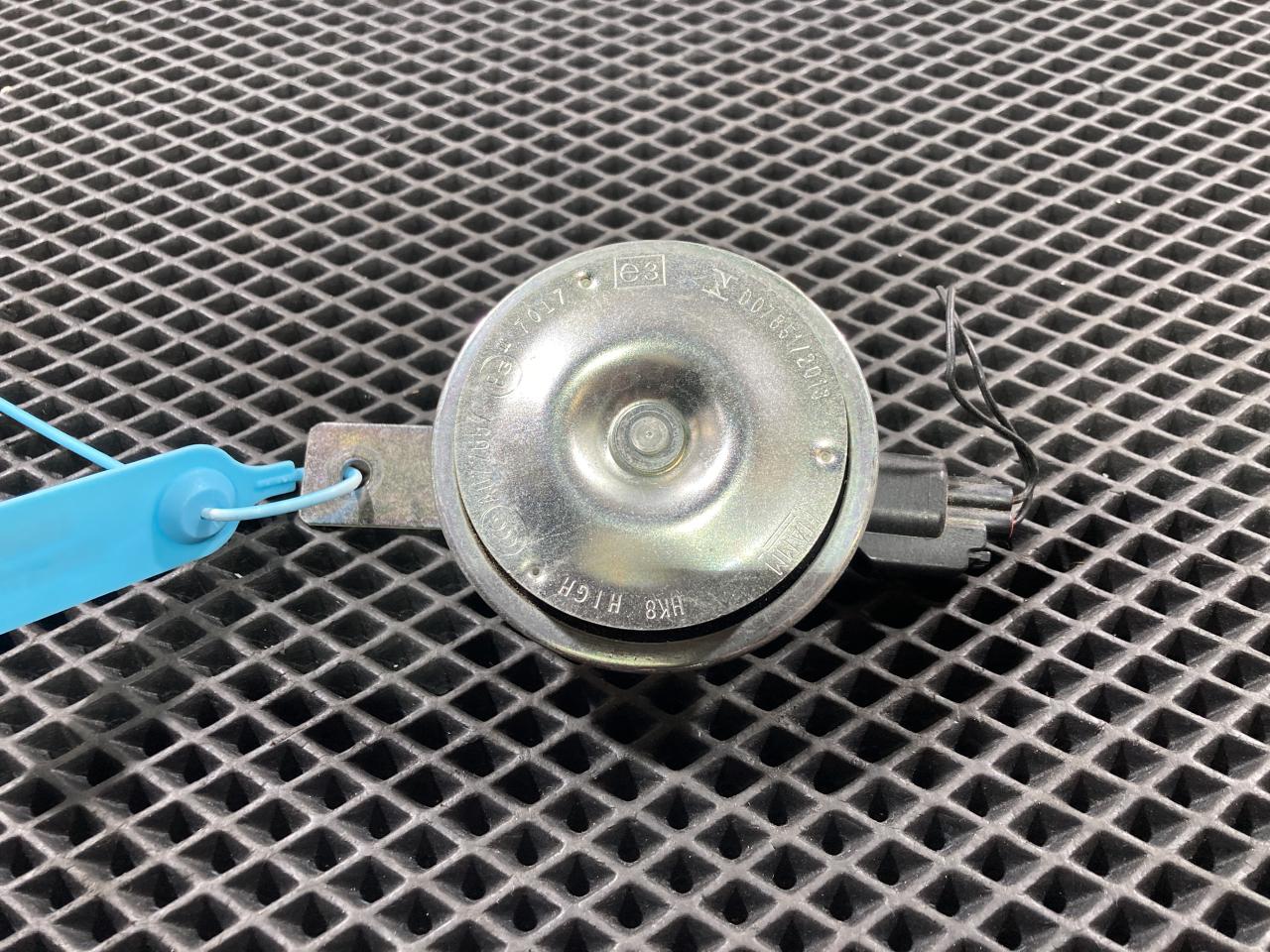 сирена (гонг) Jaguar XE 1 поколение 2016, 3.0 л., бензин, седан, BJ3213832BB, T2H1324, LR026041, LR071707 - фото №1