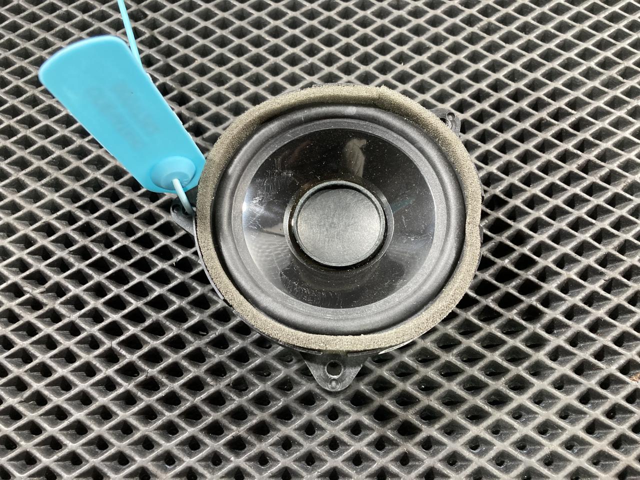 динамик двери Jaguar XJ 4 поколение 2015, 5.0 л., 508PN, бензин, АКПП, черный, седан, AW9318808GC, C2D2678 - фото №1