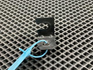 крепление ( кронштейн ) крыла Jaguar XE 1 поколение 2019, 3.0 л., бензин, седан