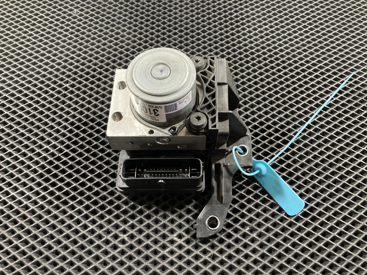 блок ABS Kia K5 3 поколение 2020, 1.6 л., G4FP, бензин, АКПП, 58900-L3100, L1589-90500, L3589-20900, 58910-L3100, L3589-30900, 61589-41600 - фото №1