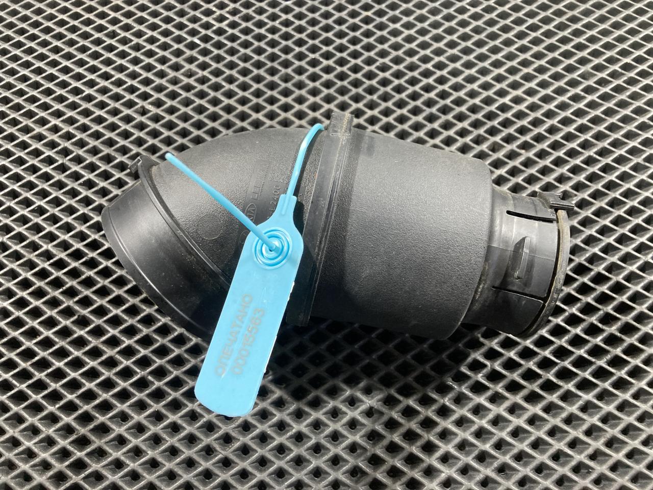 патрубок воздушного фильтра Kia K5 3 поколение 2020, 1.6 л., G4FP, бензин, АКПП, 28139L2400 - фото №1