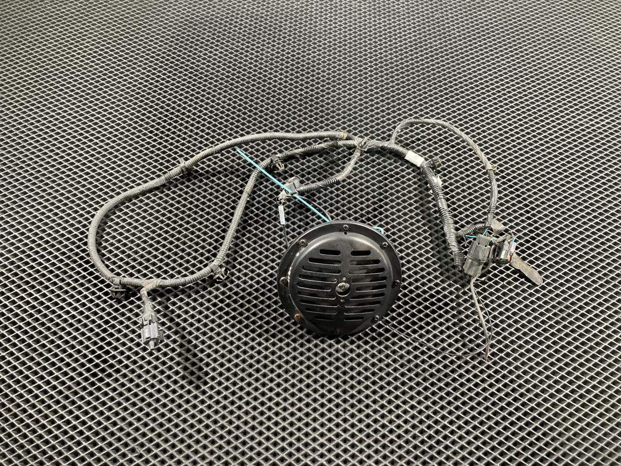 сигнал (клаксон) Kia K5 3 поколение 2020, 1.6 л., G4FP, бензин, АКПП, 91840L3010 - фото №1