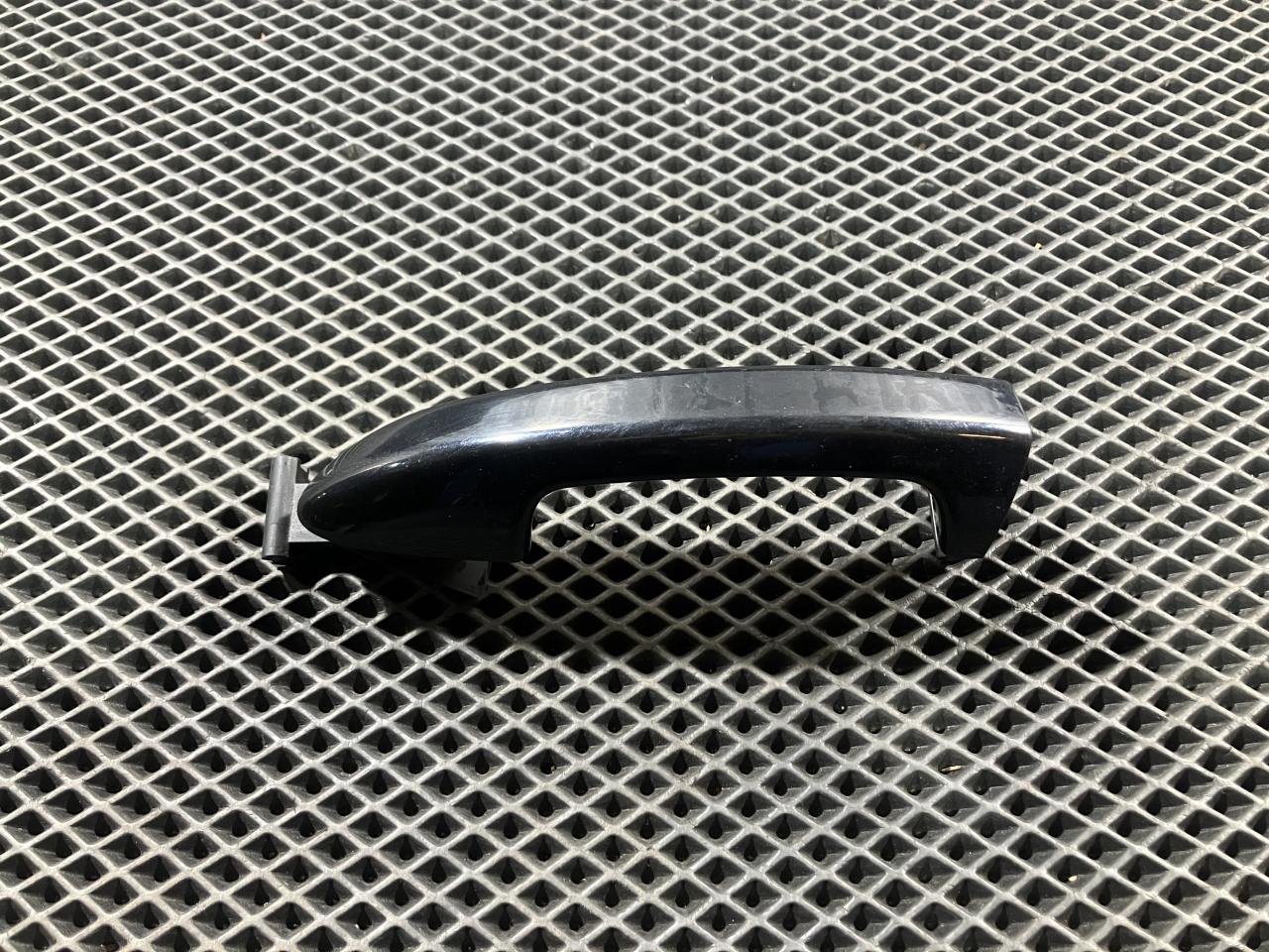 ручка наружная задняя правая Volkswagen Passat CC 1 поколение 2012, 2.0 л., CCZB, бензин, АКПП, купе, 3C0837206 - фото №1