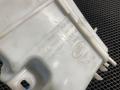 бачок омывателя Land Rover Range Rover Sport 2 поколение 2016, 5.0 л., 508PS, бензин, АКПП, внедорожник 5 дв., CPLA17B613A, CPLA17B613B, CPLA17B613D, LR083284, LR107804, LR037565, LR050572, LR070882, LR075624, LR108238, LR110609, LR110607, LR079622, LR037592 - фото №8