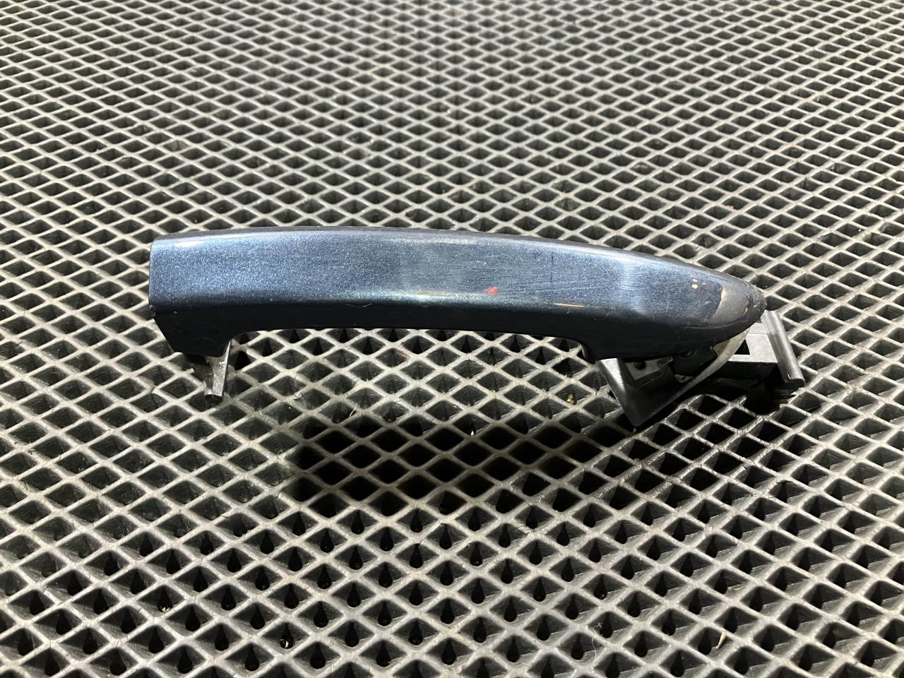 ручка наружная Volkswagen Passat B6 2007, 2.0 л., бензин, 3C0837206 - фото №1