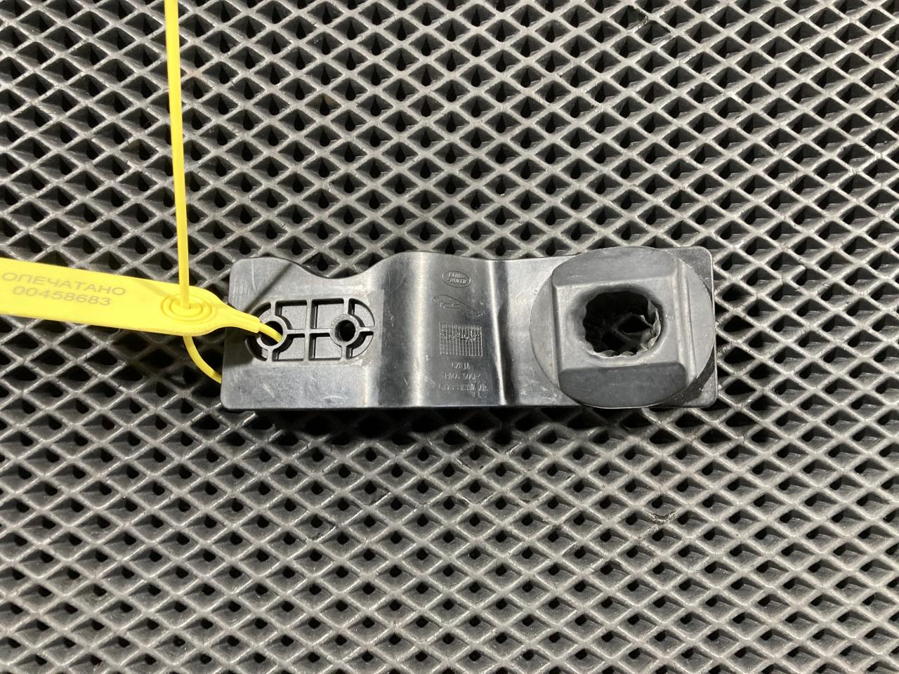 кронштейн радиатора Jaguar XE 1 поколение 2017, 2.0 л., бензин, АКПП, GX738K337AE, T2H25177 - фото №1