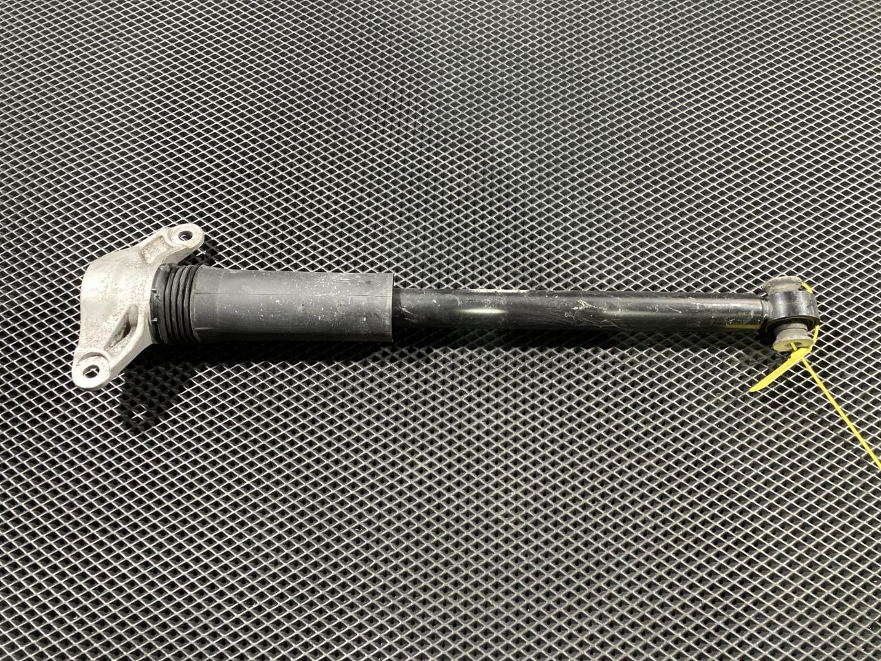 амортизатор задний Jaguar XE 1 поколение X760 2016, 3.0 л., бензин, АКПП, GX63-18A116-XX, T4N16943 - фото №1