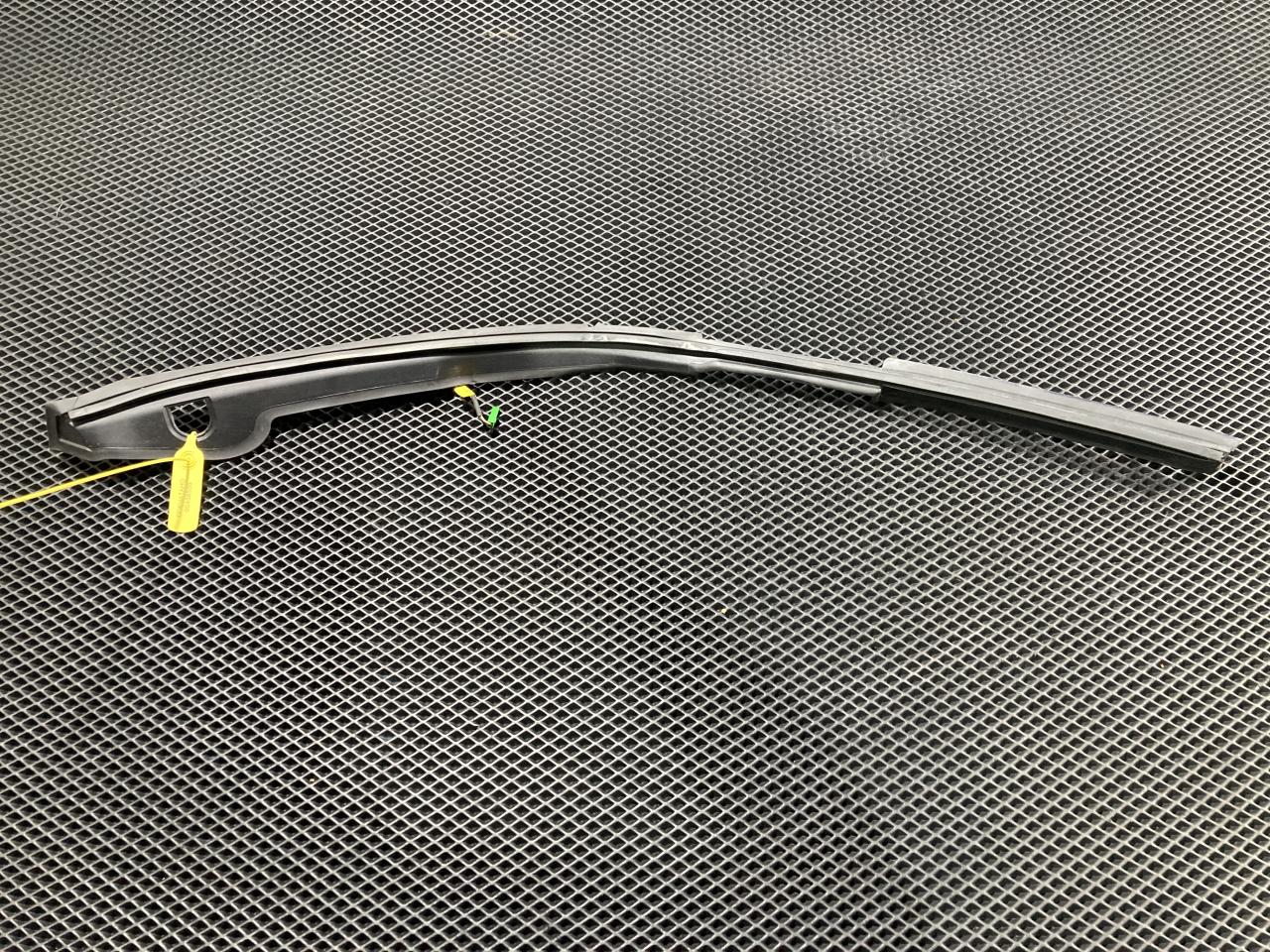 уплотнитель Land Rover Discovery 5 поколение 2017, 3.0 л., бензин, АКПП, внедорожник 5 дв., HY32406A77AC, LR083144 - фото №1