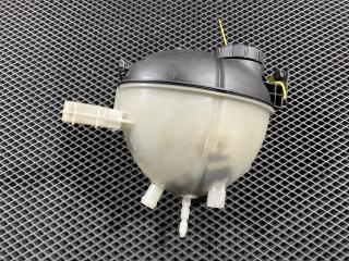 бачок расширительный Mercedes-Benz CLS-Класс C218 [рестайлинг] 2015, 3.5 л., M 272.961, бензин, АКПП, седан, A2045000649, A2045000149, A2045000449, A2045000949, A2045000649