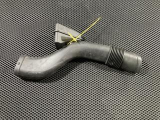 воздуховод BMW 7 серия G11/G12 2018, 4.4 л., N63 B44 B, бензин, АКПП, седан, 13718613149