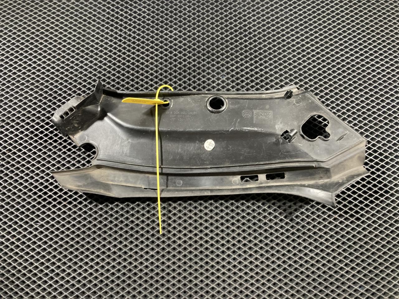 уплотнитель подкапотного пространства Mercedes-Benz GLK-Класс X204 2012, 3.5 л., бензин, АКПП, внедорожник 5 дв., A2048260924 - фото №1