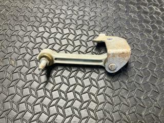 датчик дорожного просвета задний Audi A8 D3 [2-й рестайлинг] 2008, 4.2 л., BVJ, бензин, АКПП, седан