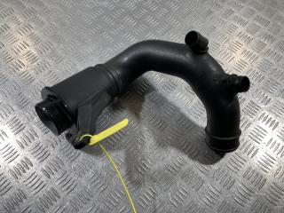 патрубок интеркулера Jaguar XE 1 поколение 2017, 2.0 л., 204PT, бензин, АКПП, седан, GX739C623AB, T2H1949