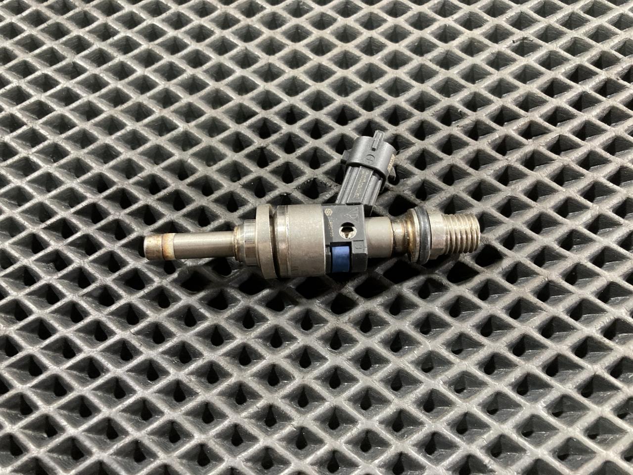 форсунка Porsche Panamera 970 2011, 4.8 л., M 48.40, бензин, АКПП, хетчбэк 5 дв., 94811012830, 103507-510 - фото №1