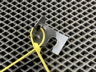 крепление ( кронштейн ) крыла Jaguar XE 1 поколение 2019, 3.0 л., бензин, седан