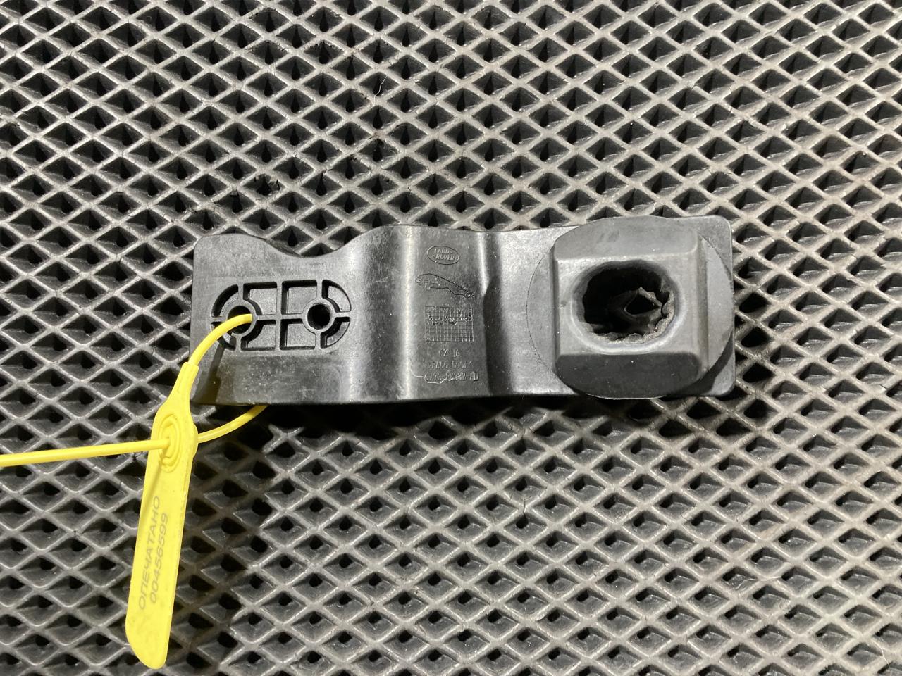 кронштейн радиатора Jaguar XE 1 поколение 2017, 2.0 л., бензин, АКПП, седан, T2H25177, GX738K337AD, T2H44758 - фото №1