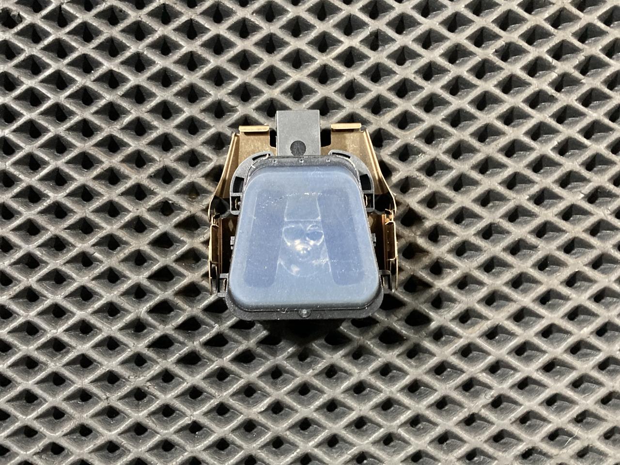 датчик дождя Jaguar XE 1 поколение 2017, 2.0 л., бензин, АКПП, седан, CPLA17D547AH, C2D50935, C2D57306, C2D60343, LR051281, LR059952, LR067046, LR069690, LR074703, LR083315, LR112878, LR137198 - фото №1