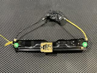 стеклоподъемник задний правый Land Rover Range Rover Evoque 1 поколение [рестайлинг] 2016, 2.0 л., бензин, АКПП, внедорожник 5 дв., BJ3227000AE, LR046660, LR067997, LR126097