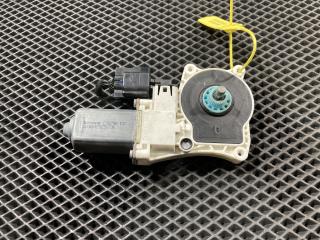 моторчик стеклоподъемника Jaguar XE 1 поколение X760 2016, 2.2 л., 224DT, дизель, АКПП, седан, C39790-101