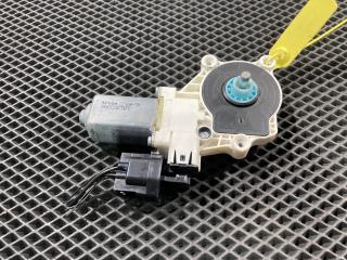 моторчик стеклоподъемника передний левый Jaguar F-Type 1 поколение 2016, 3.0 л., бензин, АКПП, кабриолет, C27694-101