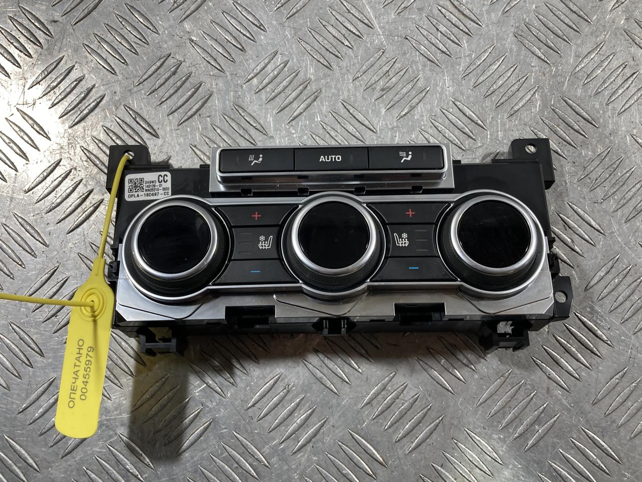 блок управления печки / климат-контроля Land Rover Range Rover Sport 2 поколение 2016, 3.0 л., бензин, АКПП, внедорожник 5 дв., DPLA18D687CC, LR042108 - фото №1