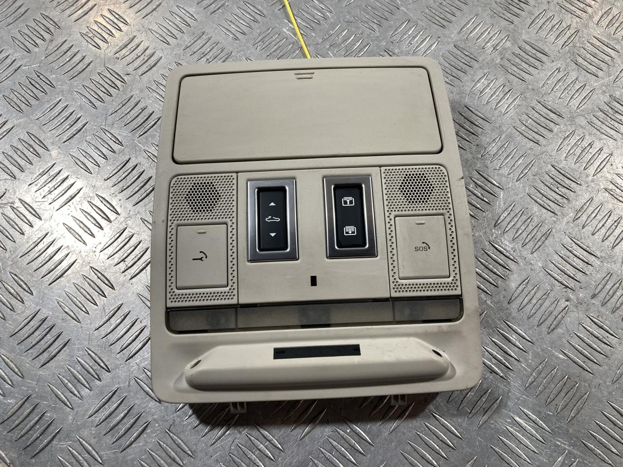 фонарь салона (плафон) Jaguar F-Pace 1 поколение 2016, 3.0 л., бензин, АКПП, внедорожник 5 дв., GX73519A58, EJ3218808AA, FK7219A391AA, T2H26167LKP, T2H23519LKP, T2H15699LKP, T2H18687LKP, T2H20559LKP, T2H2935LKP, T2H15699LKPB - фото №1